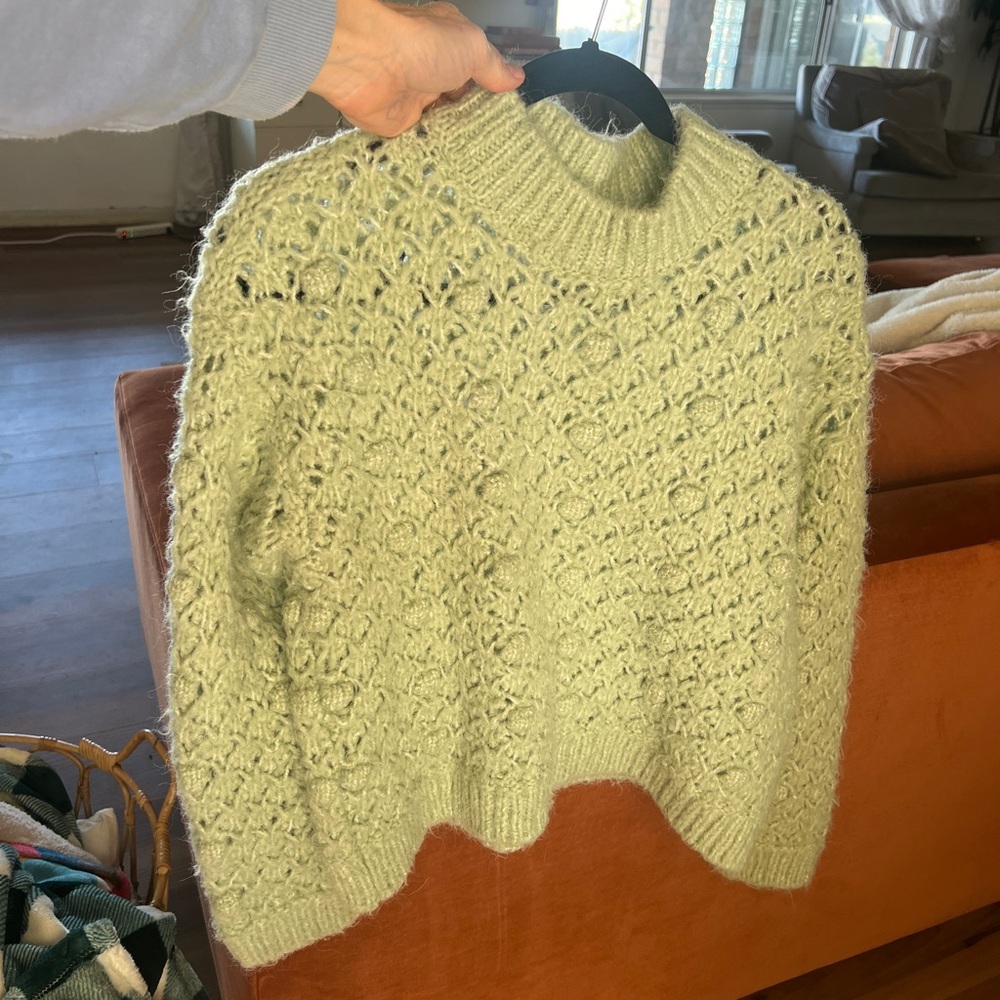 Mango Jade Green Women's Cropped Knit Sweater gorgeous color.
